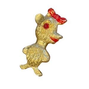 Vintage Gold Tone Bear Pin
